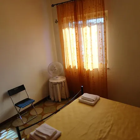 Baciati Dal Sole Apartment *