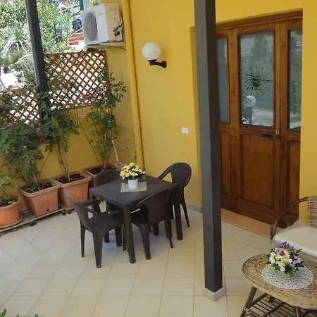 Apartment Baciati Dal Sole *