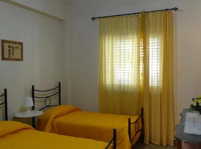 Baciati Dal Sole Porto Empedocle